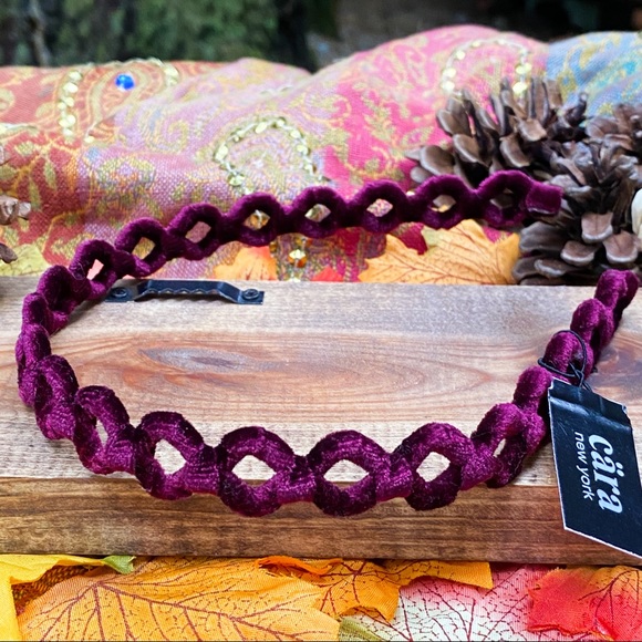 4 for $30 BLACK FRIDAY SALE! velvet headband Cara - Picture 3 of 3